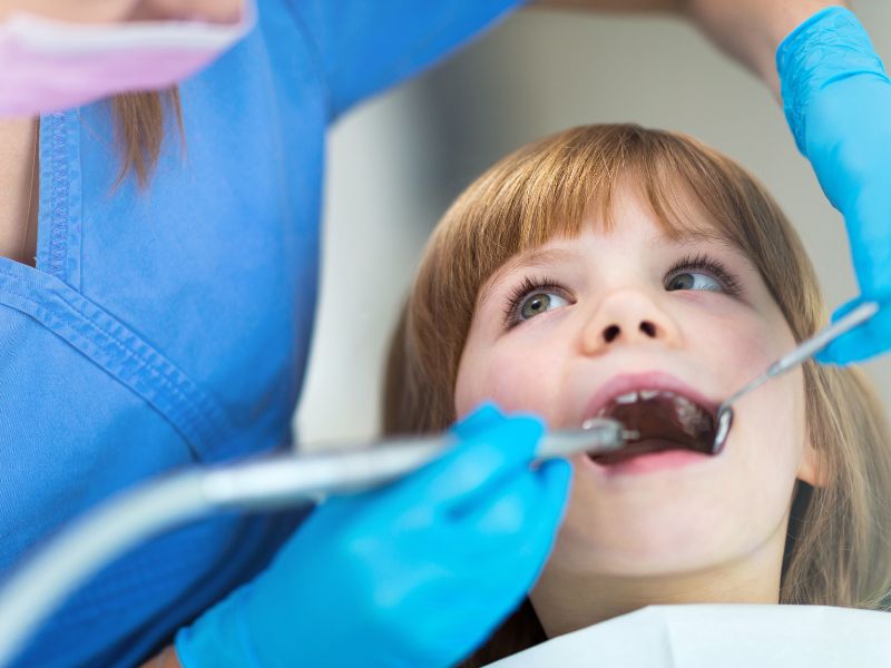 Ridurre l'ansia dentale nei bambini attraverso visite sequenziali