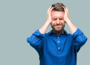 Mal di testa e denti: quando l'origine del dolore è nella bocca