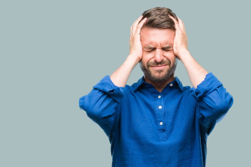 Mal di testa e denti: quando l'origine del dolore è nella bocca